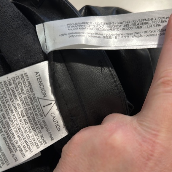 NWT. Zara Black Faux Leather High-waist Leggings. Size M. - Picture 10 of 11